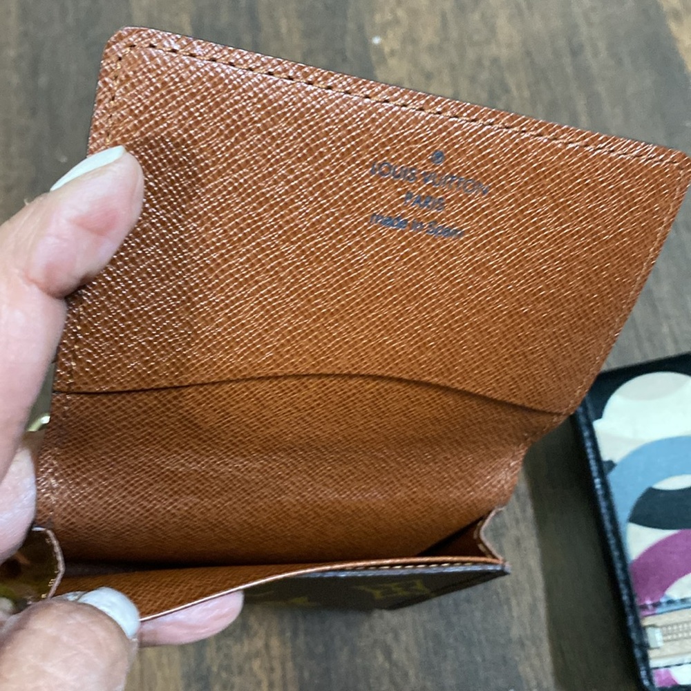 Wallets 4 Lots Bundle - Picture 13 of 16